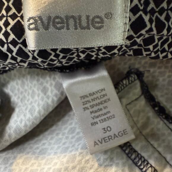 Avenue Modern Black & Ivory Geometric Dress Pants, Women's Plus Size 30W - Picture 6 of 7